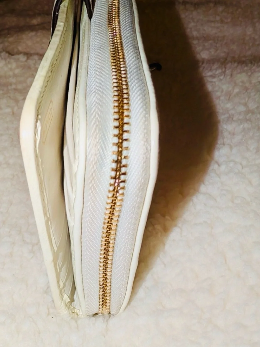 Coach Legacy Signature Canvas Wallet with White Trim - Picture 10 of 14